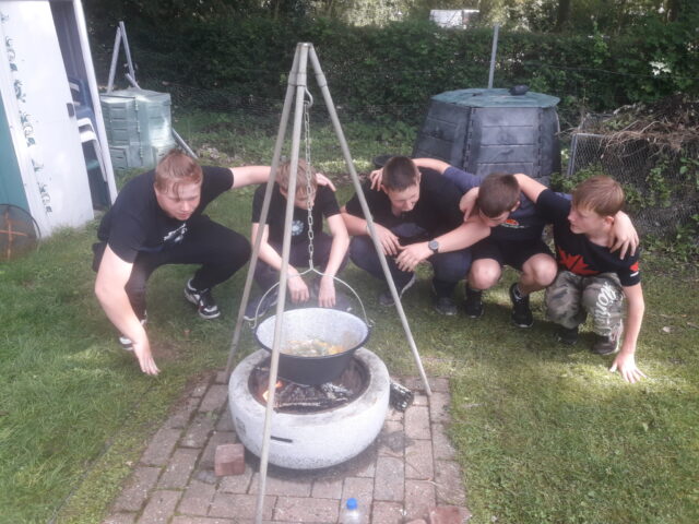 Erntezeit im Schulgarten