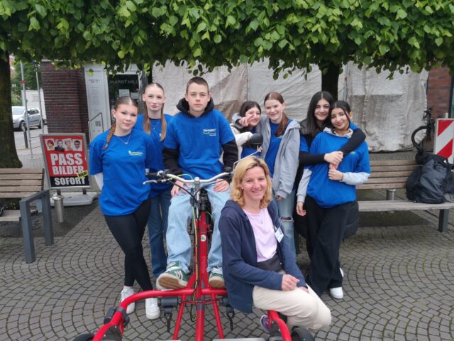 Schüler:innen präsentieren besonderes E-Bike beim Summer Feeling in Drensteinfurt